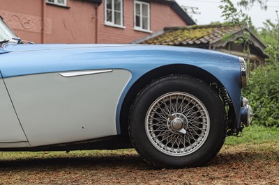 Lot 57 - 1960 Austin-Healey 3000 Mark I BT7