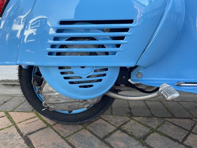 Lot 1978 Vespa ET3 Primavera 125