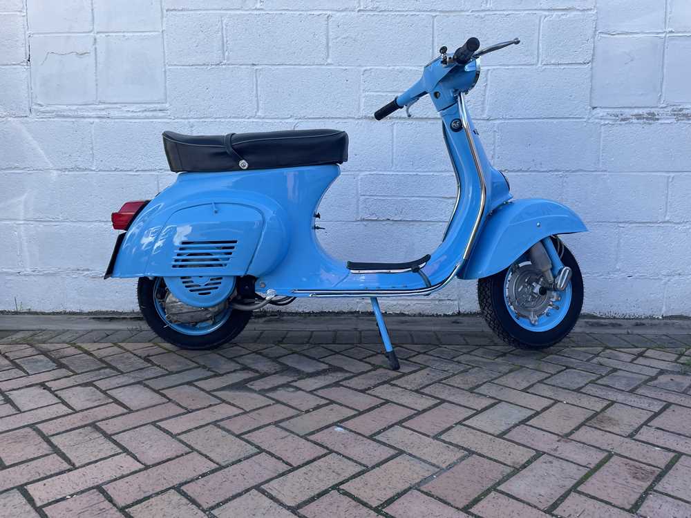 Lot 1978 Vespa ET3 Primavera 125