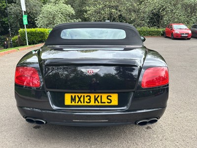 Lot 2013 Bentley Continental GTC V8
