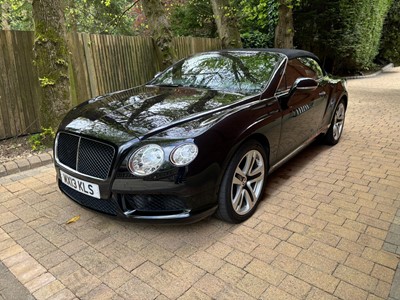 Lot 2013 Bentley Continental GTC V8