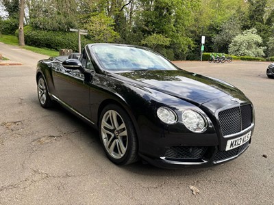 Lot 2013 Bentley Continental GTC V8