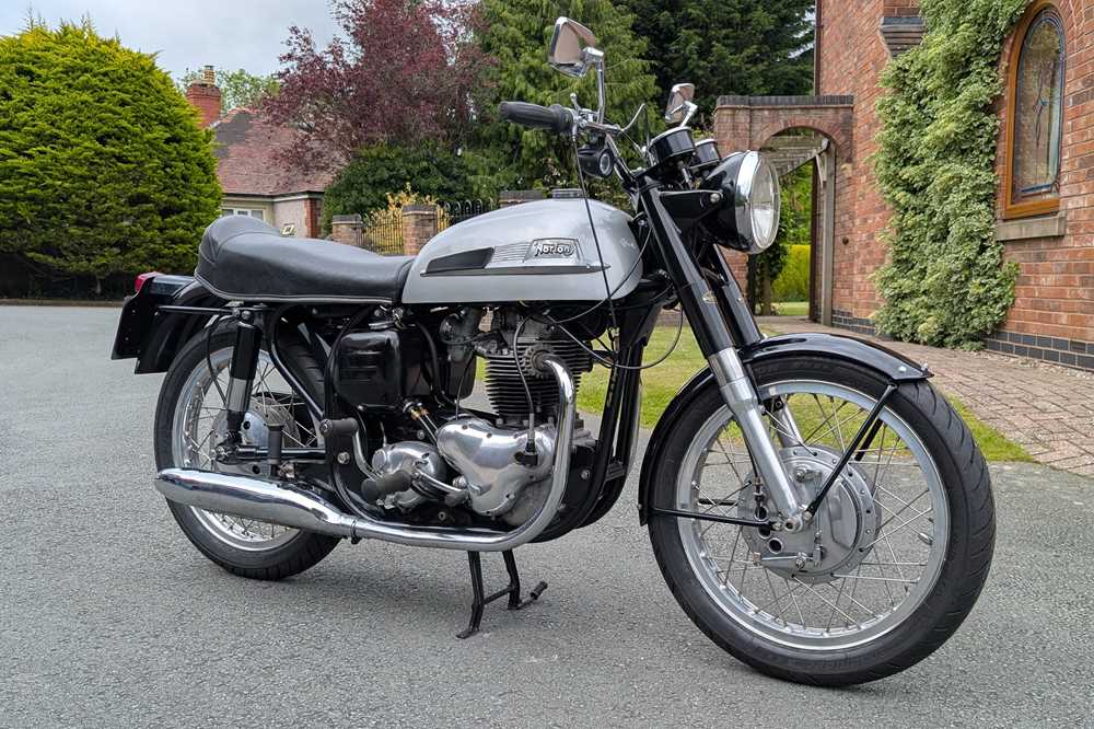 Lot 1970 Norton Mercury