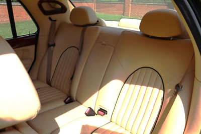 Lot 2002 Bentley Arnage Red Label