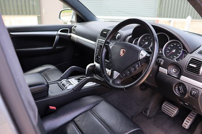 Lot 2003 Porsche Cayenne Turbo
