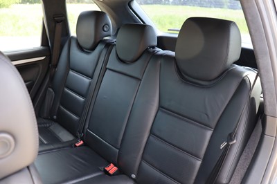 Lot 2003 Porsche Cayenne Turbo