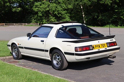 Lot 1983 Mazda RX-7 FB