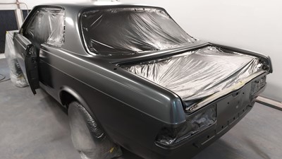 Lot 1985 Mercedes-Benz 230 CE Coupe