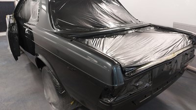 Lot 1985 Mercedes-Benz 230 CE Coupe