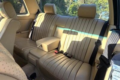 Lot 72 - 1985 Mercedes-Benz 230 CE Coupe