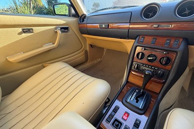 Lot 72 - 1985 Mercedes-Benz 230 CE Coupe