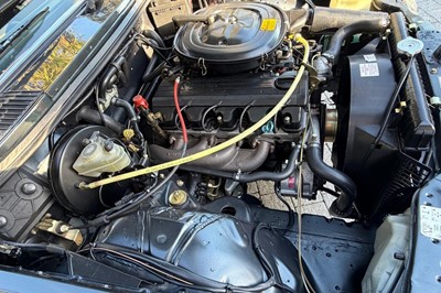 Lot 72 - 1985 Mercedes-Benz 230 CE Coupe