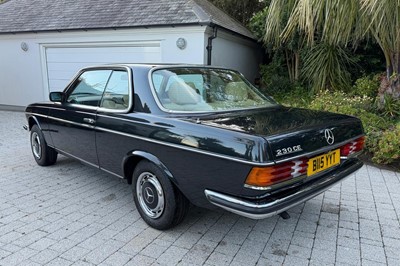 Lot 72 - 1985 Mercedes-Benz 230 CE Coupe
