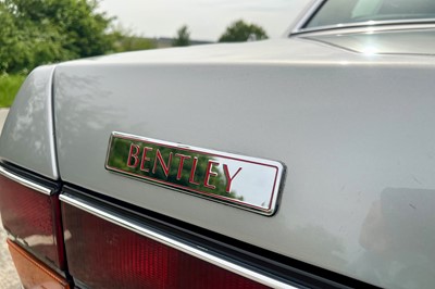 Lot 1995 Bentley Brooklands