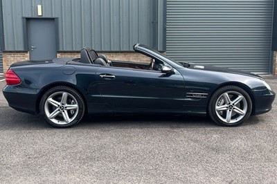 Lot 2004 Mercedes-Benz SL 600