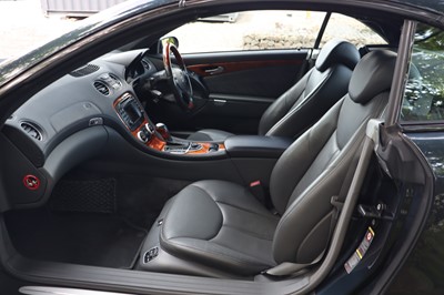 Lot 2004 Mercedes-Benz SL 600