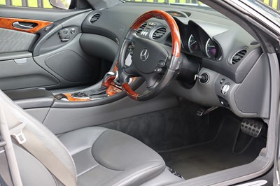 Lot 2004 Mercedes-Benz SL 600