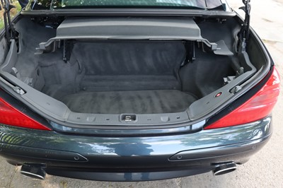 Lot 2004 Mercedes-Benz SL 600