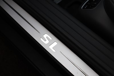 Lot 2004 Mercedes-Benz SL 600