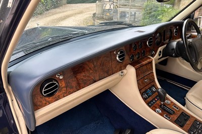 Lot 12 - 1997 Bentley Turbo R