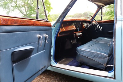 Lot 62 - 1968 Daimler V8 250