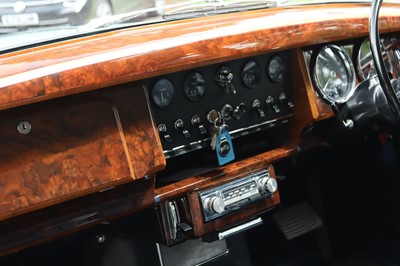 Lot 62 - 1968 Daimler V8 250