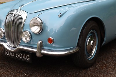 Lot 62 - 1968 Daimler V8 250