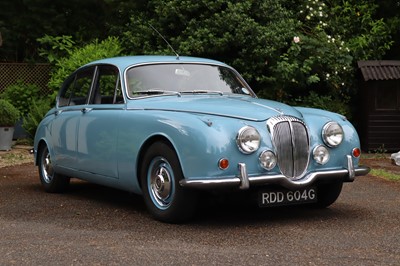 Lot 62 - 1968 Daimler V8 250