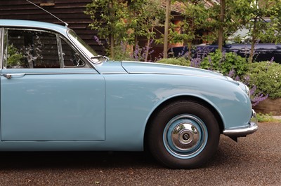 Lot 62 - 1968 Daimler V8 250