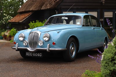 Lot 62 - 1968 Daimler V8 250