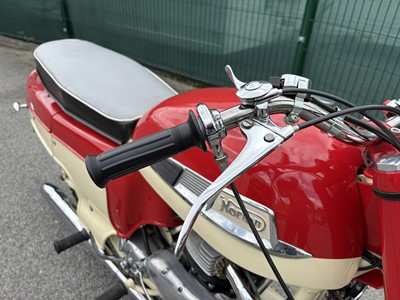 Lot 1960 Norton Dominator Deluxe