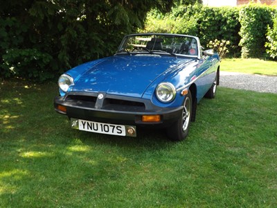 Lot 39 - 1977 MG B Roadster