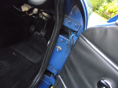 Lot 39 - 1977 MG B Roadster