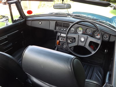 Lot 39 - 1977 MG B Roadster