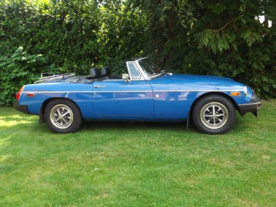 Lot 39 - 1977 MG B Roadster