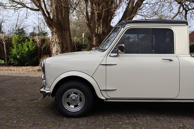 Lot 5 - 1972 Morris Mini 1000 Pick-Up