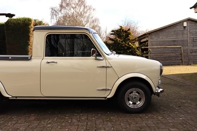 Lot 5 - 1972 Morris Mini 1000 Pick-Up