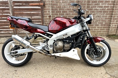 Lot 1998 Kawasaki ZX-9R Custom
