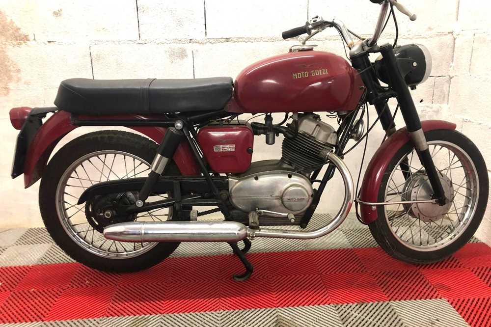 Lot 1968 Moto Guzzi Stornello