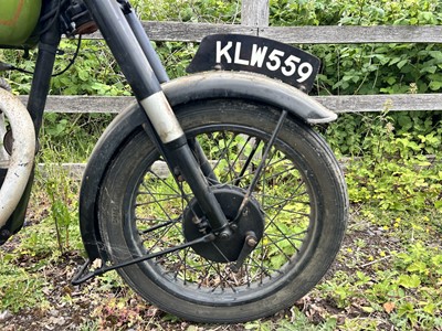 Lot 1949 BSA B31