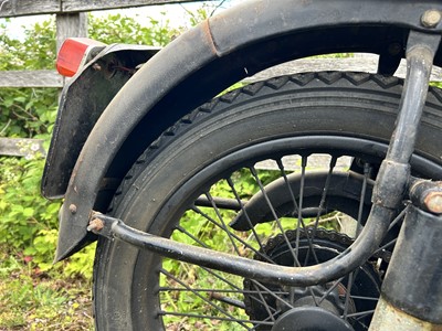 Lot 1949 BSA B31
