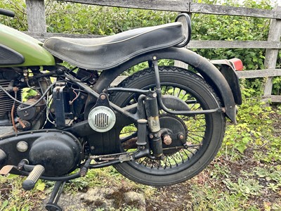 Lot 1949 BSA B31