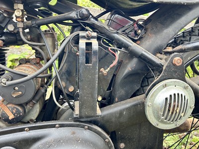 Lot 1949 BSA B31