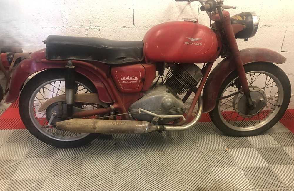 Lot 1959 Moto Guzzi Lodola