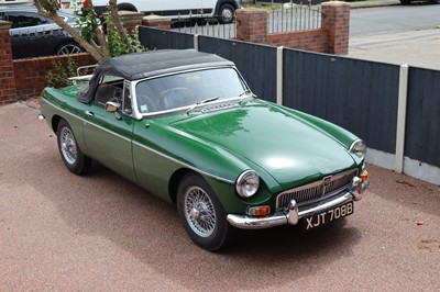 Lot 1964 MG B Roadster