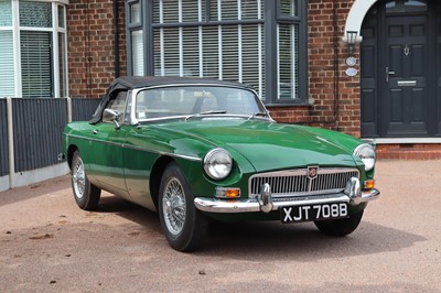 Lot 1964 MG B Roadster