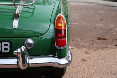 Lot 1964 MG B Roadster