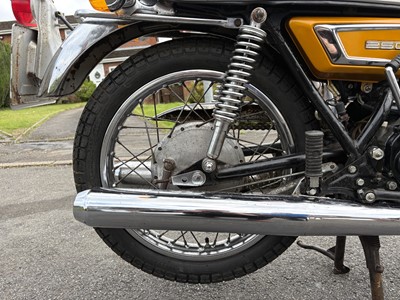 Lot 1972 Yamaha YDS7