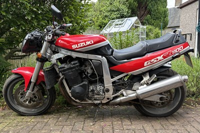 Lot 1990 Suzuki GSX-R1100L