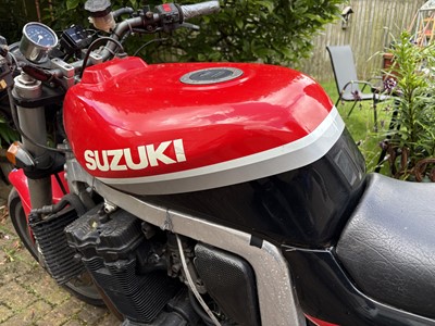 Lot 1990 Suzuki GSX-R1100L
